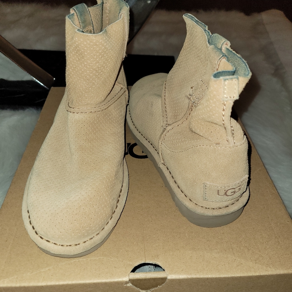 Women's Ugg's